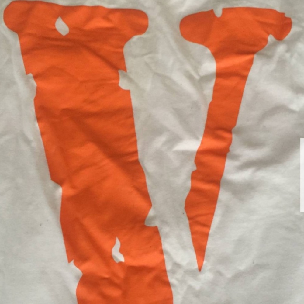 VLONE

Friends White Tee